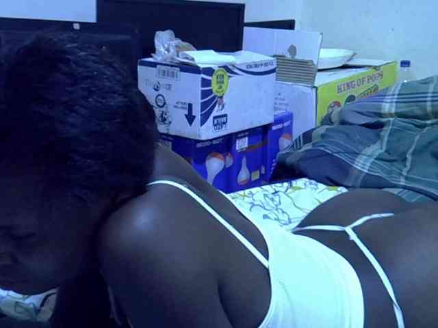 Cute-aliyah webcam