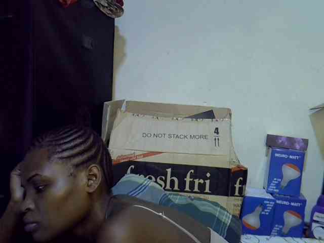Cute-aliyah webcam