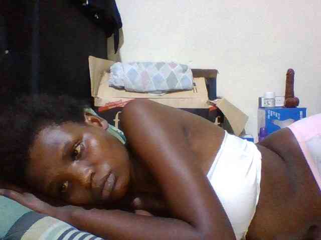 Cute-aliyah webcam