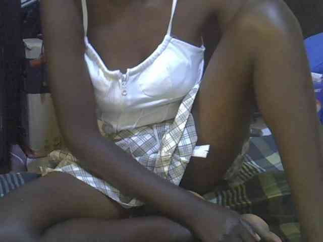 Cute-aliyah webcam