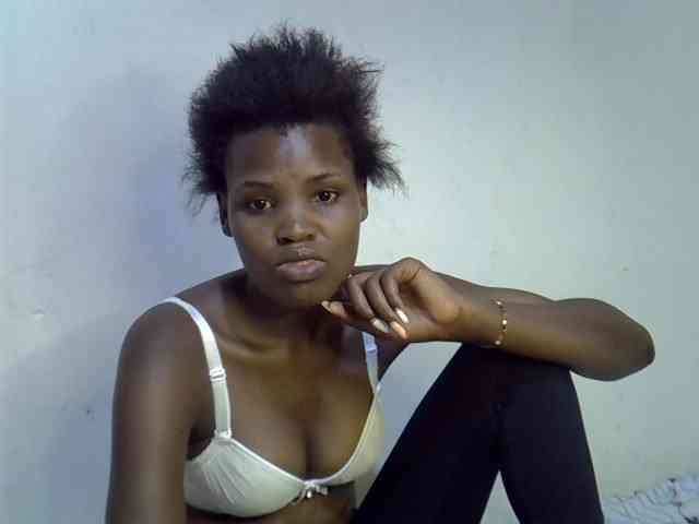 Cute-aliyah webcam