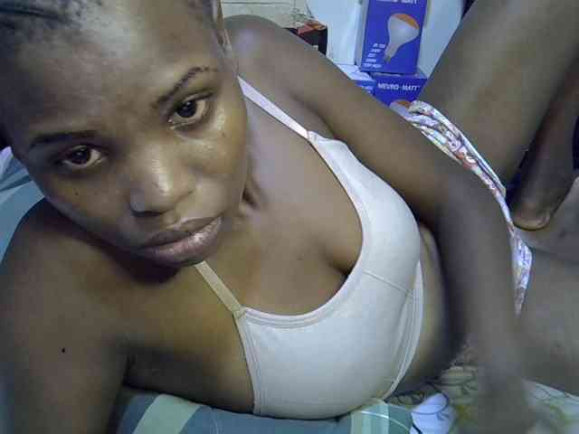 Cute-aliyah webcam