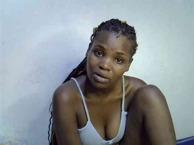 Cute-aliyah webcam