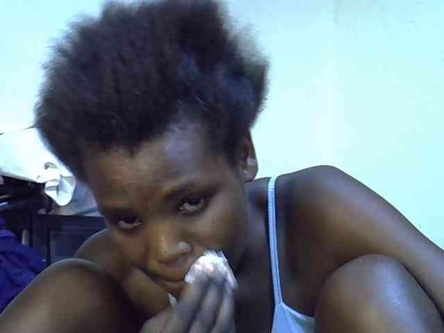 Cute-aliyah webcam