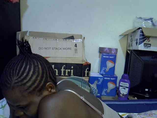 Cute-aliyah webcam