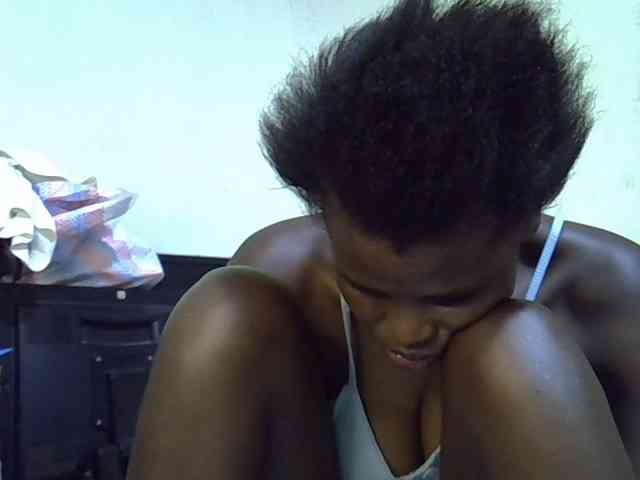 Cute-aliyah webcam