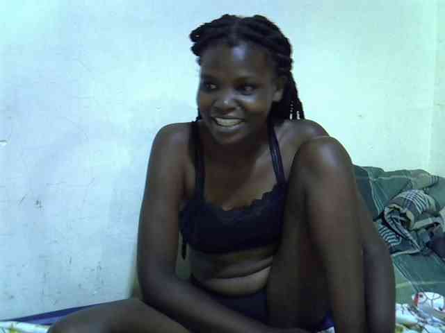 Cute-aliyah webcam