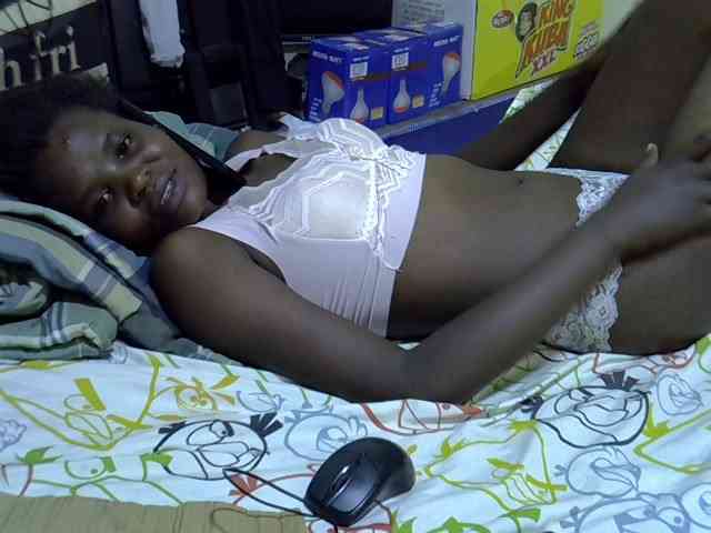 Cute-aliyah webcam