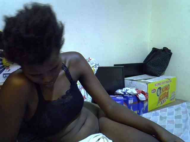 Cute-aliyah webcam