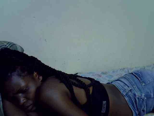 Cute-aliyah webcam