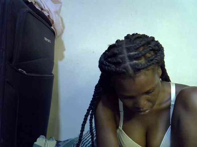 Cute-aliyah webcam
