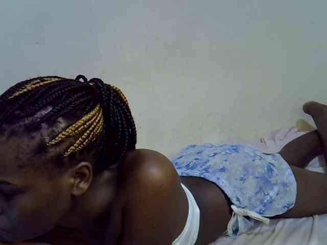 Cute-aliyah webcam