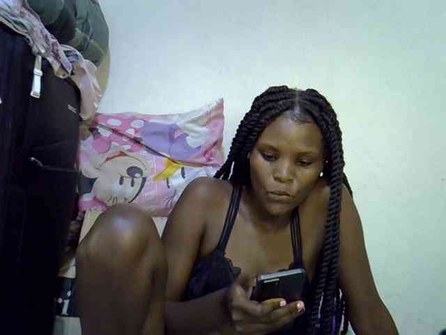 Cute-aliyah webcam