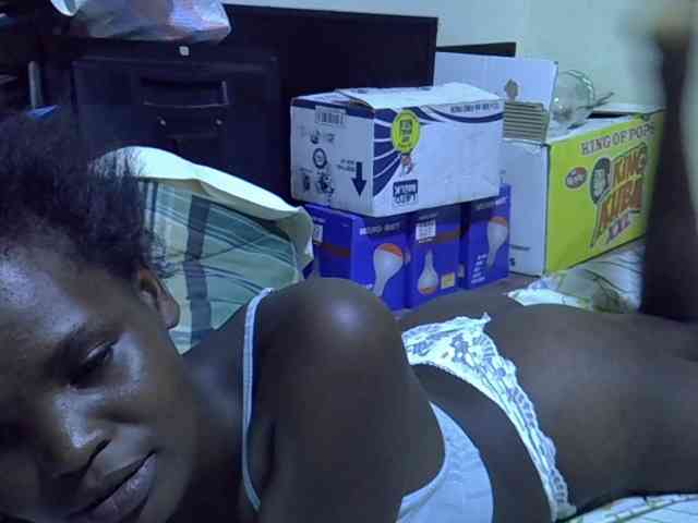 Cute-aliyah webcam