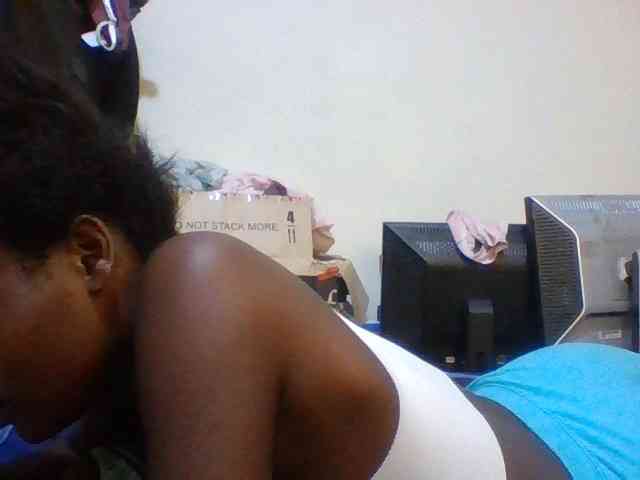 Cute-aliyah webcam