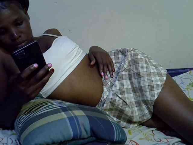 Cute-aliyah webcam