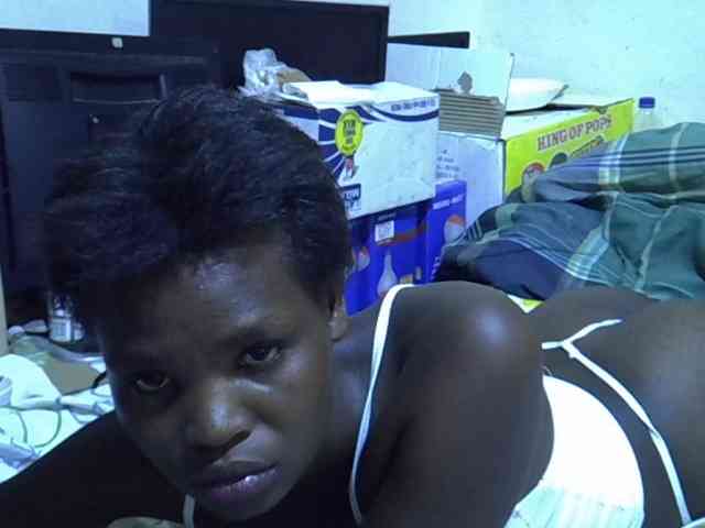 Cute-aliyah webcam