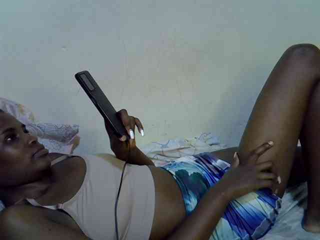 Cute-aliyah webcam