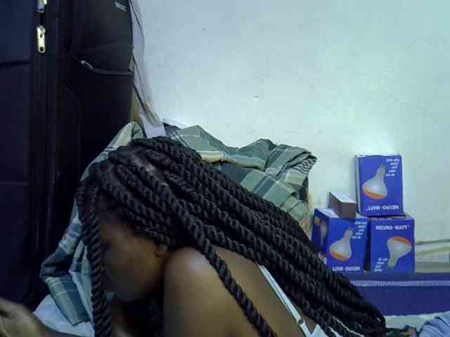 Cute-aliyah webcam