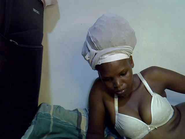 Cute-aliyah webcam