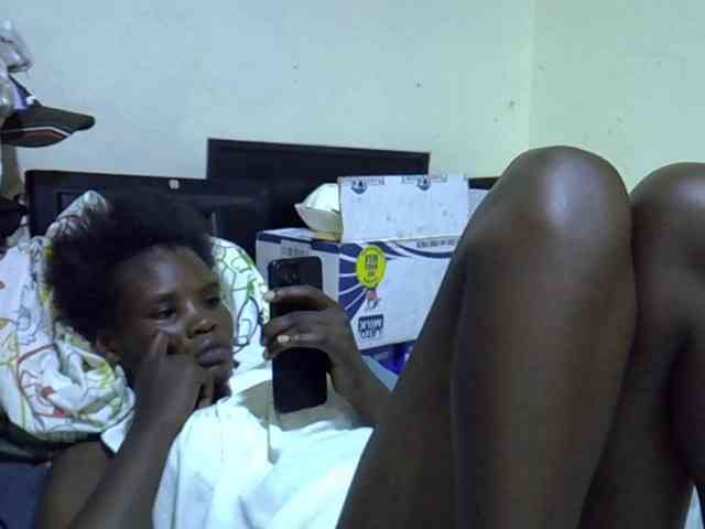 Cute-aliyah webcam