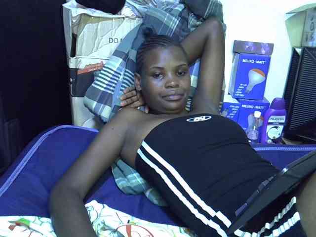 Cute-aliyah webcam