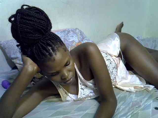 Cute-aliyah webcam