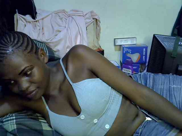 Cute-aliyah webcam
