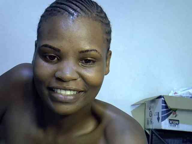Cute-aliyah webcam