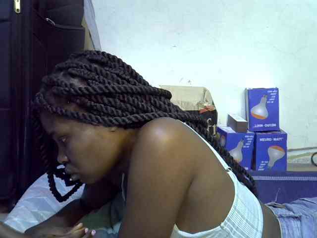 Cute-aliyah webcam