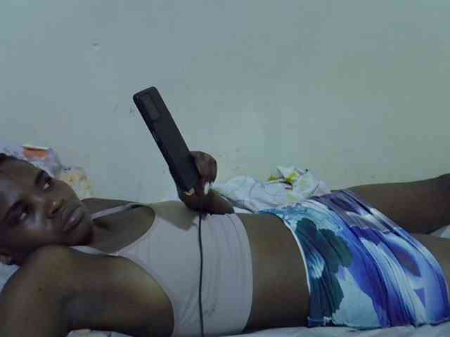 Cute-aliyah webcam