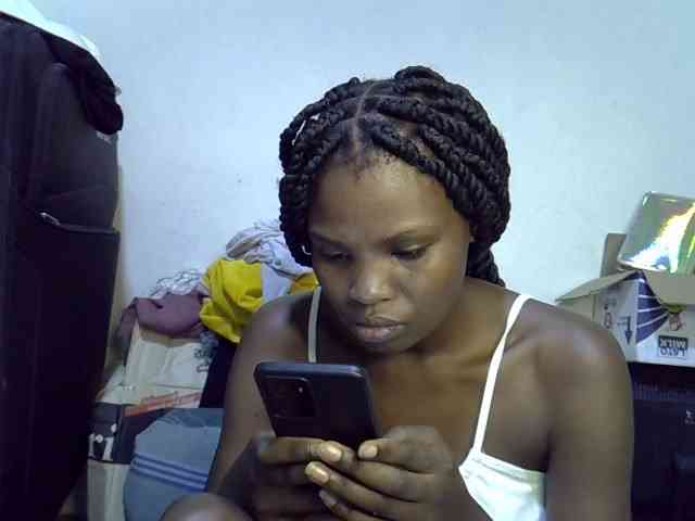 Cute-aliyah Live Webcam on BongaCams