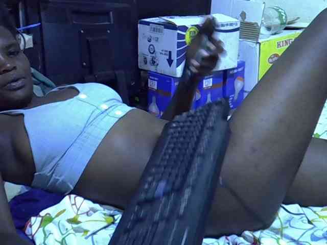 Cute-aliyah webcam