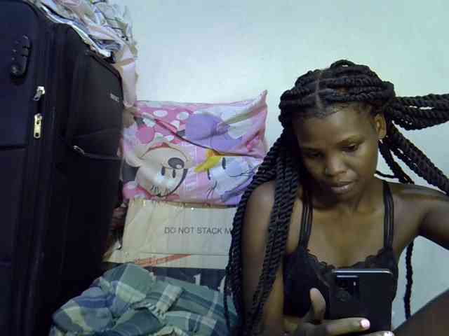 Cute-aliyah webcam