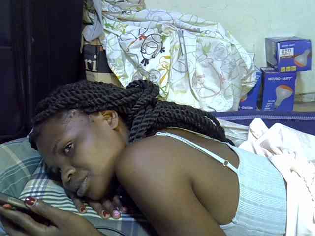 Cute-aliyah webcam