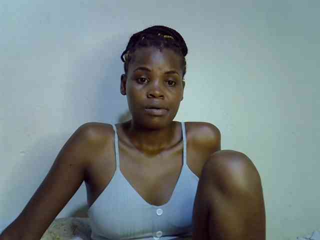 Cute-aliyah webcam