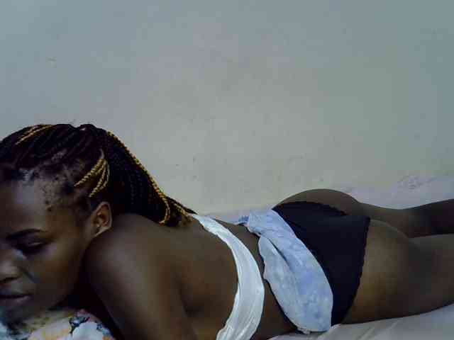 Cute-aliyah webcam