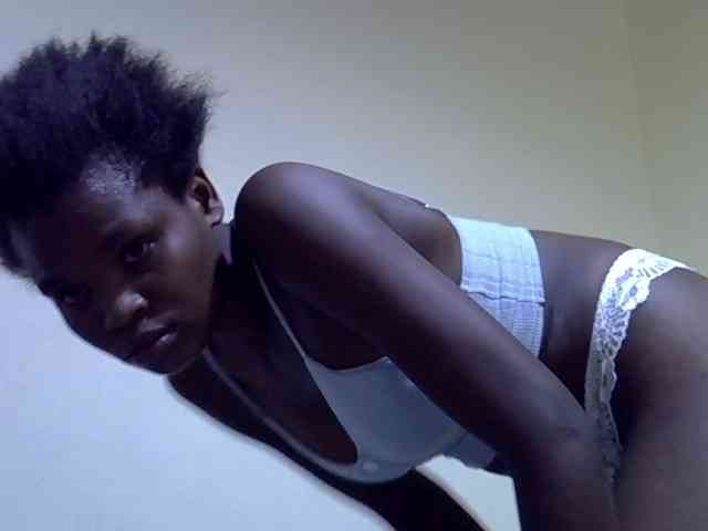 Cute-aliyah webcam