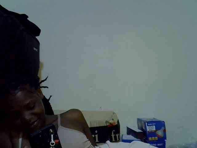 Cute-aliyah webcam