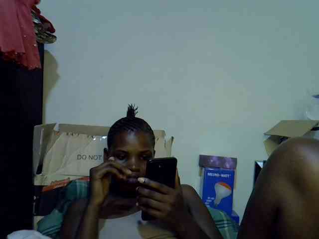Cute-aliyah webcam