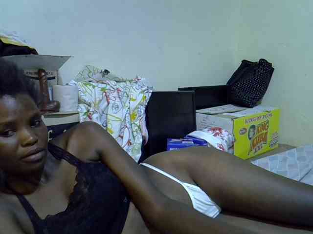 Cute-aliyah webcam