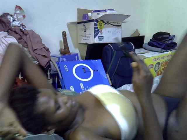 Cute-aliyah webcam