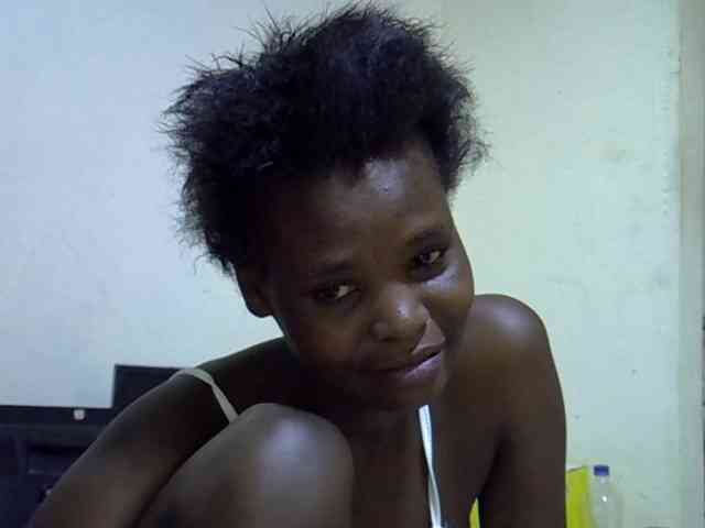 Cute-aliyah webcam
