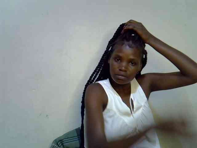 Cute-aliyah webcam