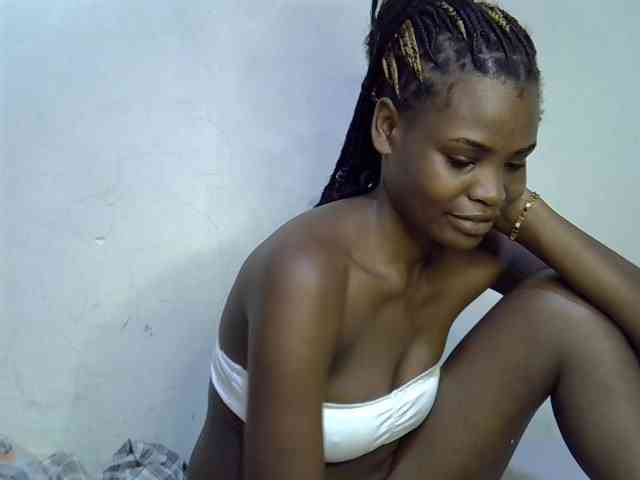 Cute-aliyah webcam