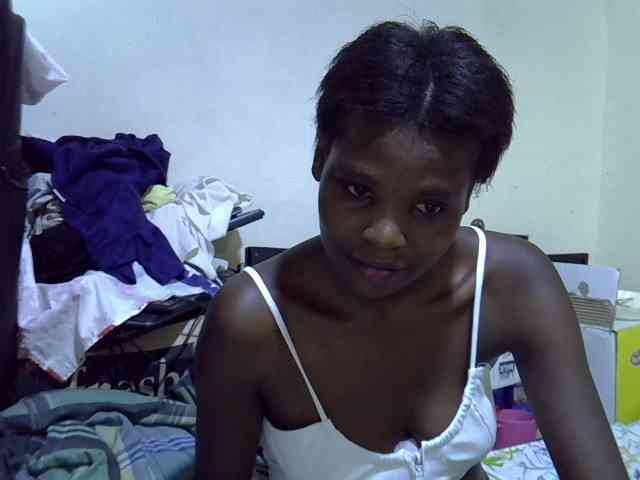 Cute-aliyah webcam
