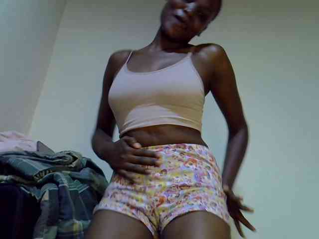 Cute-aliyah webcam
