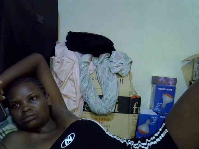 Cute-aliyah webcam