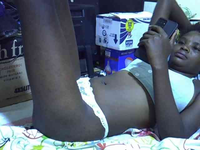 Cute-aliyah webcam