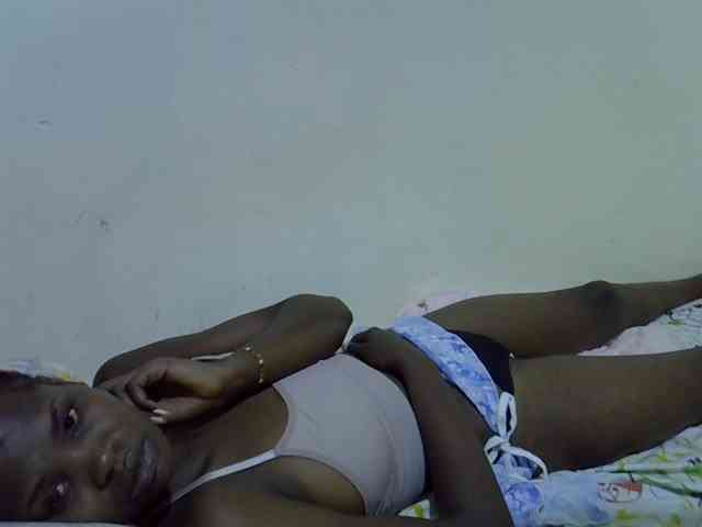Cute-aliyah webcam